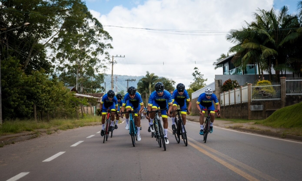 Equipe de ciclismo participará de emblemática prova da subida do Morro da Cruz